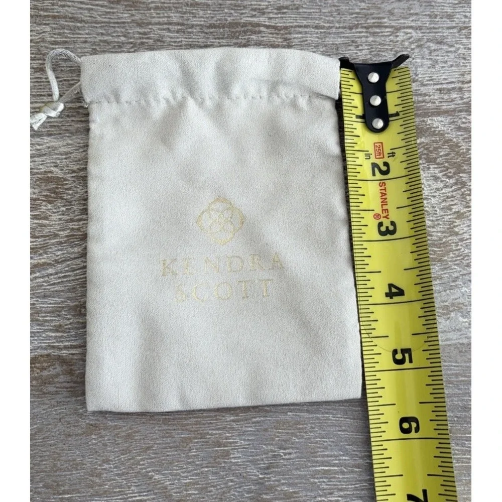 Kendra Scott Gift Set Yellow Shopping Bag & Gray Jewelry Pouch